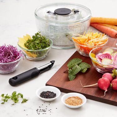 OXO Good Grips Салатниця-віджимник з ситом та кришкою, зелена – для сушіння салату