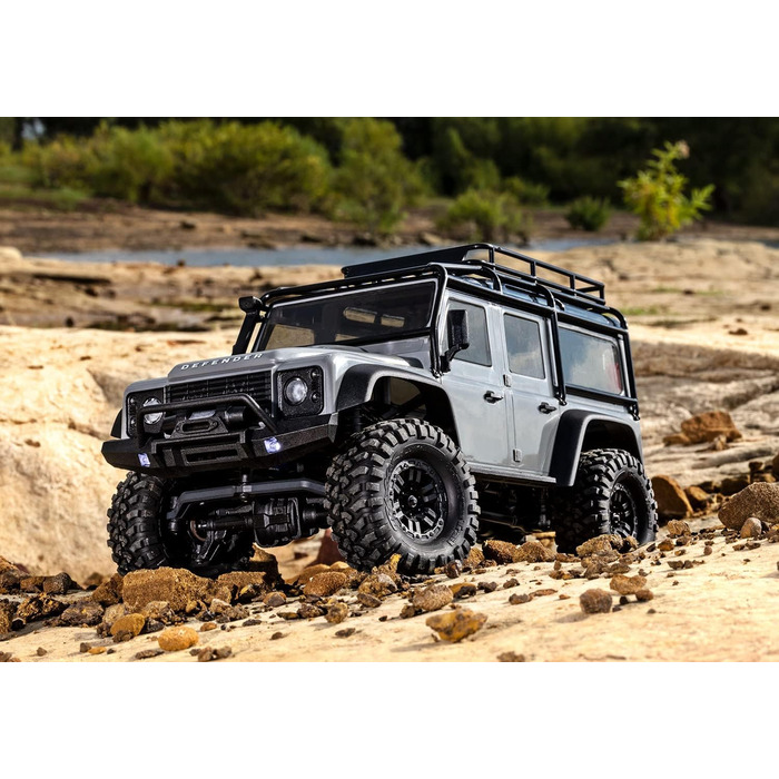 Traxxas TRX-4M Land Rover Defender 1/18 4WD RTR - Повноцінний радіокерований крос-овер, акумулятор та зарядний пристрій в комплекті