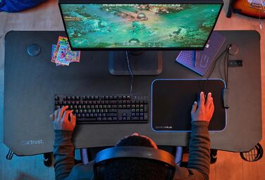 Ігровий стіл Trust Gaming GXT 709W Luminus RGB з підсвічуванням LED, 10 режимів, USB, білий, з підставкою для навушників та тримачем для напоїв, 120 x 60 см