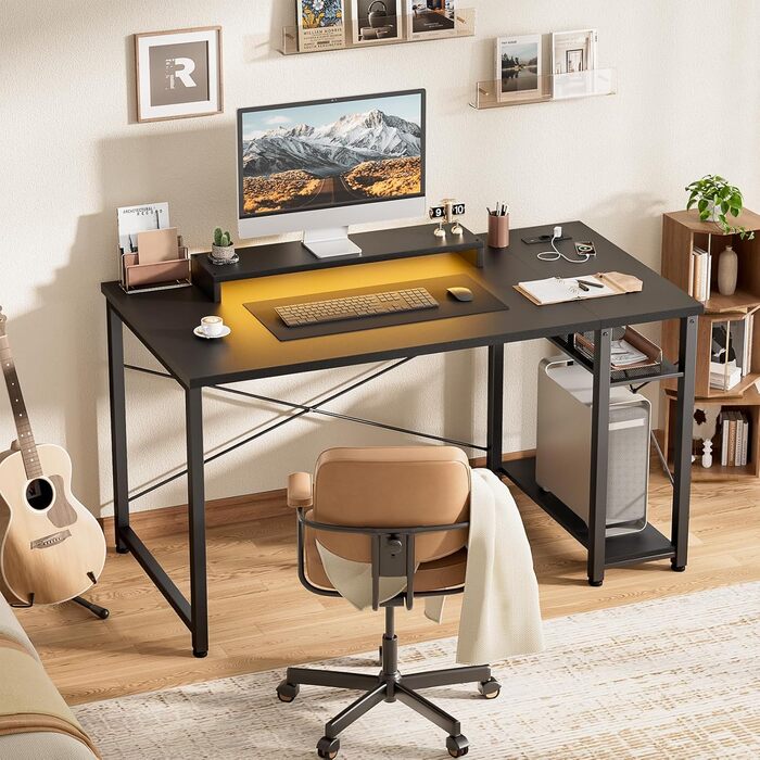 Ігровий стіл з LED підсвічуванням та розетками, стіл для комп'ютера з USB, стіл для ПК з підставкою для монітора, сучасний офісний/письмовий стіл для офісу та ігрової кімнати, чорний