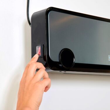 Конвектор BLACK+DECKER BXCSH1800E, 1800 Вт, чорний, з можливістю кріплення на стіні