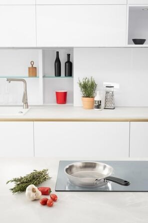 Сковорода Lagostina Tempra з нержавіючої сталі Ø24 см з індукційним дном Lagotherm та ергономічною ручкою, для плити та духовки