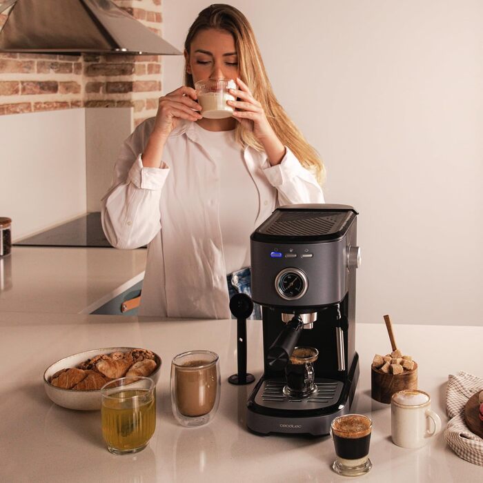 Еспресо-машина Cecotec Espressomaschine Compact Power Espresso 20 Retro Green – 1100 Вт, 20 бар, Thermoblock, парогенератор, сталь, манометр