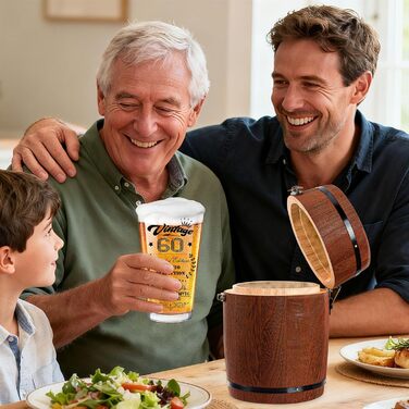 Персоналізований пивний келих з гравіюванням для чоловіка на 60 років, 1966 рік народження, в дерев'яній подарунковій коробці 470 мл + відкривачка для пляшок. Ідея подарунка на День народження, День Святого Валентина.