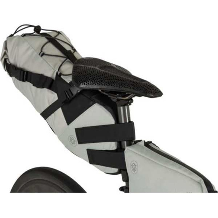 Сідлова сумка AGU Seat-Pack Велосипед, сідло 10 л для байкпакінгу, водовідштовхувальне, світловідбиваюче, легке складання, 100 перероблений поліестер - (Highland Green)