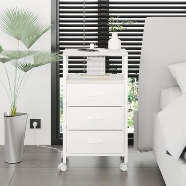 Нічний столик з 3 шухлядами, зарядний станція, 2 розетки AC та 2 USB, з роликами, білий