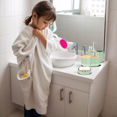 Набір аксесуарів для ванної кімнати IMAVO, 9 предметів: сміттєвий бак, дозатор мила, мильниця, тримач для зубних щіток, стакан для зубних щіток, тримач для унітазного йоржика, дозатор ватних паличок (зелений, 26 предметів + душова завіса + килимки)