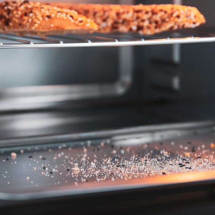 Конвекційна піч Cecotec 46L Bake&Toast 4600 White Gyro: 2000 Вт, 12 функцій, внутрішнє освітлення, регулювання температури до 230°C, подвійне скло, з поворотним шампуром