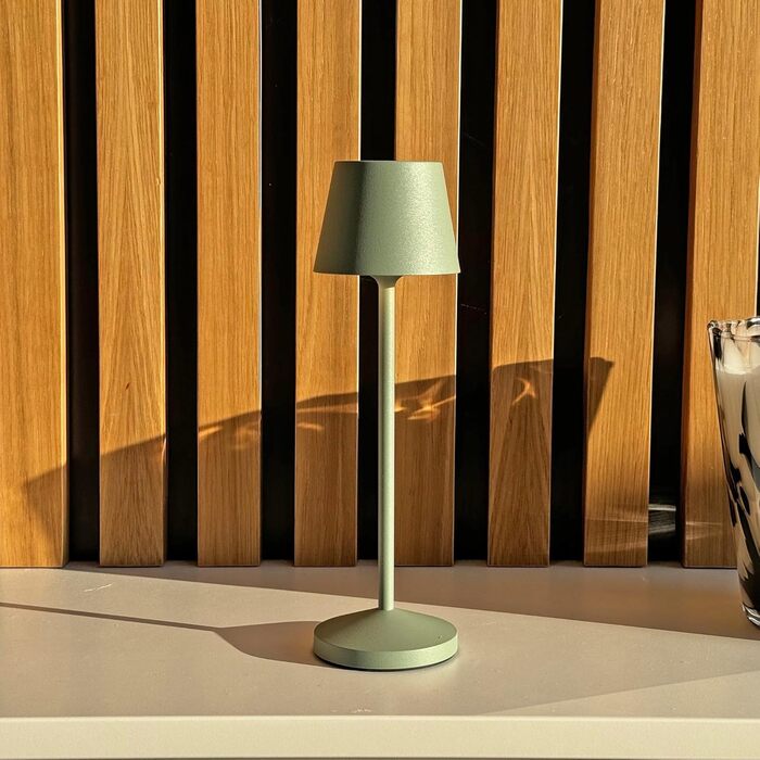 Lumisky EMILY: Бездрожний настільний світильник LED, тепле біле світло, регулювання яскравості, 25 см (Оливковий)