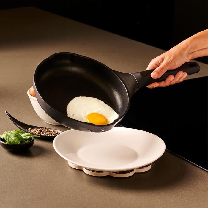 Сковорода-гриль Stone&Stone 28x28 см | Професійна сковорода для стейків | Німецьке антипригарне покриття GREBLON C3+ без PFOA | Знімна ручка | Підходить для індукції, газу та духовки | Для приготування барбекю з щипцями (24 см)