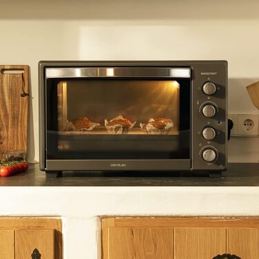 Конвекційна піч Cecotec 46 літрів Bake&Toast 4600 White Gyro. 2000 Вт, внутрішнє освітлення, 12 функцій, температура до 230º, подвійне скло, з поворотним шампуром, білий (чорний, 45л)