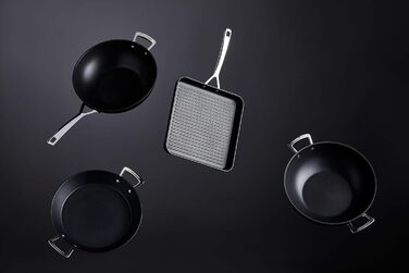 Ле Крюзо сковорода-вок з антипригарним покриттям, діаметр 30 см, для всіх типів плит (включно з індукційними), алюміній, сірий/срібний