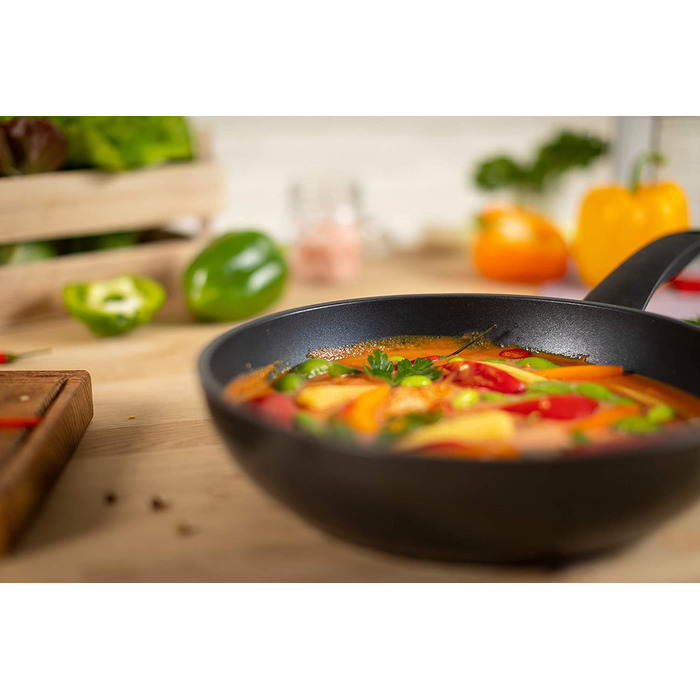 Сковорода Kuhn Rikon Brat & Universal 31270, чорна, 28 см, висока