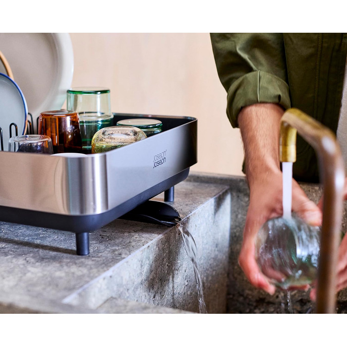 Сушарка для посуду Joseph Joseph Extend з нержавіючої сталі, висувна, компактна, з тримачем для столових приборів та поворотним зливом (Plus, Чорний)