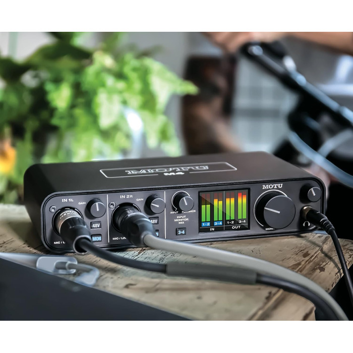 MOTU M4 - Аудіоінтерфейс USB 4x4, професійний звуковий адаптер