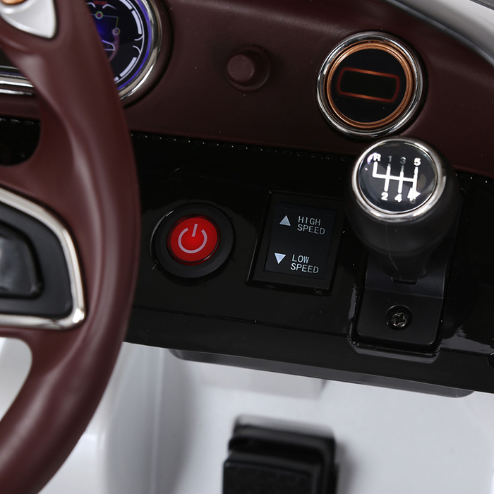 Дитячий електромобіль Bentley GT ліцензійна модель з пультом дистанційного керування, 2 x 390 двигуни, білий колір, розміри 108 x 60 x 43 см
