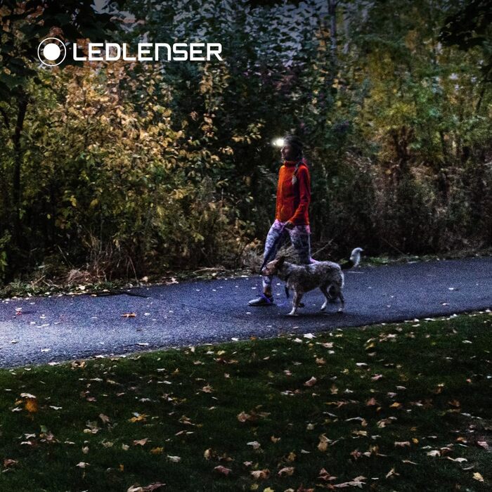 Налобний ліхтар Ledlenser HF6R Core, 800 люмен, акумуляторний, водонепроникний IP68, з червоним світлом, чорний, для туризму та спорту