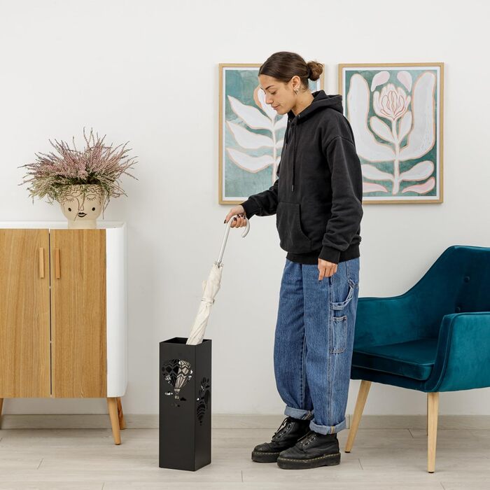 Металевий підставка для парасольок Baroni Home з різьбленням у вигляді повітряних куль, чорний, з 2 гачками та знімним піддоном для води, для дому та офісу, 16x16x49 см