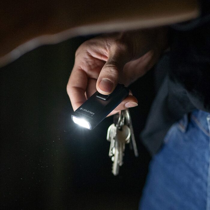 Ліхтарик-брелок Ledlenser K6R, 400 люмен, акумуляторний, USB-A, з червоним світлом, сірий