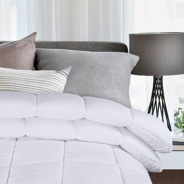 Ковдра постільна Utopia Bedding 200x200 см, стегане пухове покривало з наповнювачем з поліестеру 350 GSM (біле)