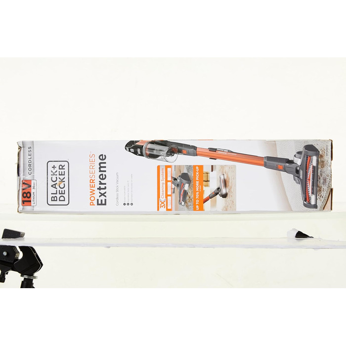 Акумуляторний пилосос BLACK+DECKER 4в1 18В 2.0Аг, безмішковий, для підлоги та ручний, з електрощіткою, бездротовий, комплект з насадкою для щілин, акумулятором, зарядним пристроєм і настінним кріпленням, Titanium/Orange