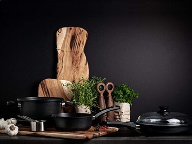 Гусятниця AMT Gastroguss 28x28 см, 5 см, BBQ-дно, знімна ручка, алюмінієва, антипригарне покриття Lotan, не для індукції