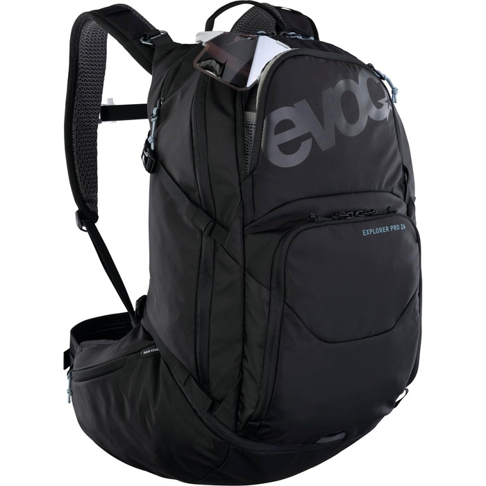 Рюкзак EVOC EXPLORER PRO 26л чорний – комфортний міський та туристичний рюкзак з системою вентиляції AIR FLOW CONTACT, гнучким поясом AIRO FLEX, відділенням для питної системи та дощовиком, преміум-якість