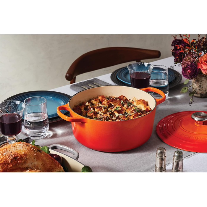 Жаровня Le Creuset Signature з чавуну з кришкою, Ø 30 см, об'єм 8.1 л, для всіх типів плит, включаючи індукційну, кольорова: Огнений Рубін