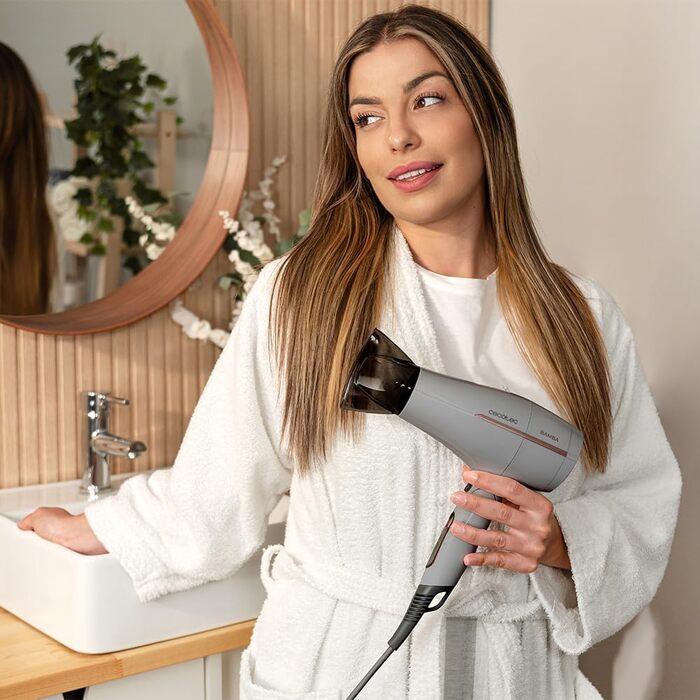 Фен для волосся Cecotec IoniCare Power&Go Black, 2400 Вт, з іонізацією, чорний