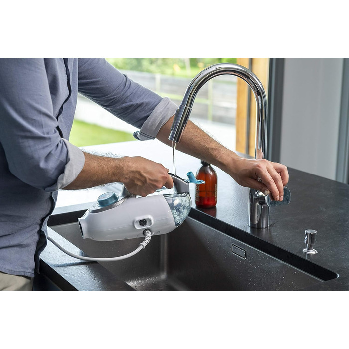 Парова швабра Black+Decker STEAMITT 13-в-1 з ручним пароочисником, рукавичкою, 12 насадками, 1300 Вт, резервуар 500 мл, нагрів 15 сек