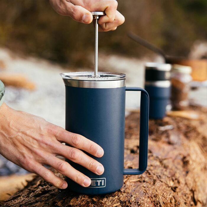 Термос YETI Rambler Stempelkanne, 1 літр, білий