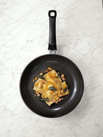 Набір сковорідок Fissler Ceratal Comfort & Classic, 4 предмети, керамічне покриття, антипригарні, для індукційних плит (24 та 28 см) з кришками