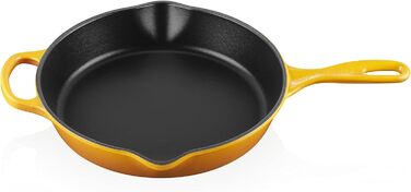 Le Creuset Signature висока сковорода-каструля з чавуну, 26 см, 2 л, для всіх плит і духовок, колір Nectar