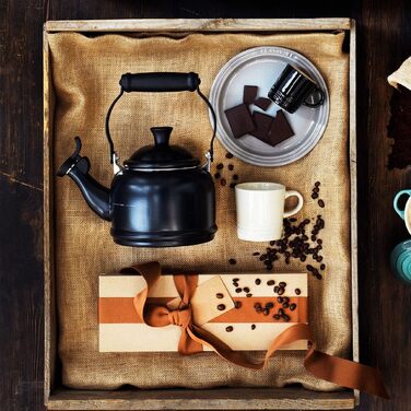 Емальований чайник Le Creuset Demi з карбонової сталі, 1.1 л, чорний глянцевий