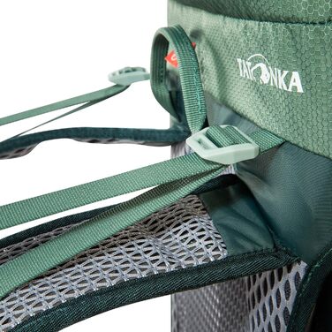 Рюкзак для туризму Tatonka Hike Pack 22, 22 л, з вентиляцією спини та дощовиком, салатовий