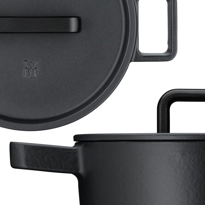 Жаровня WMF Flavour 24 см з чавуну, емальована, для індукції, чорна, з кришкою з конденсаційними виступами, сучасний дизайн