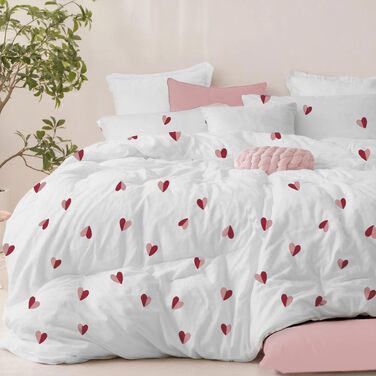 Комплект постільної білизни Dreamzie 4 предмети, 135x200 см, мікрофібра, з 2 наволочками 80x80 см, принт з рожево-червоними серцями, сертифікат Oeko-Tex