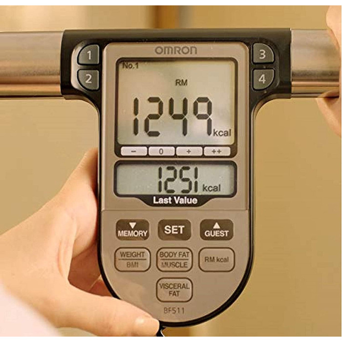 OMRON BF511 Аналізатор складу тіла, клінічно підтверджений, 8 високоточних сенсорів для вимірювання на руках і ногах, вимірює вагу, відсоток жиру, вісцеральний жир, м'язову масу, базовий обмін, синій