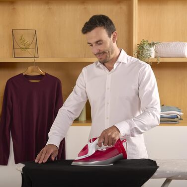 Праска з парою Solac Solution PV2490: 3000W, 200 г/хв, керамічна підошва, антинакип, самоочищення, 290 мл
