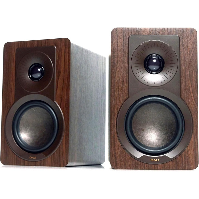 DALI KUPID Premium: Компактні поличні Hi-Fi колонки (пара) – карамельно-білі. З настінним кріпленням