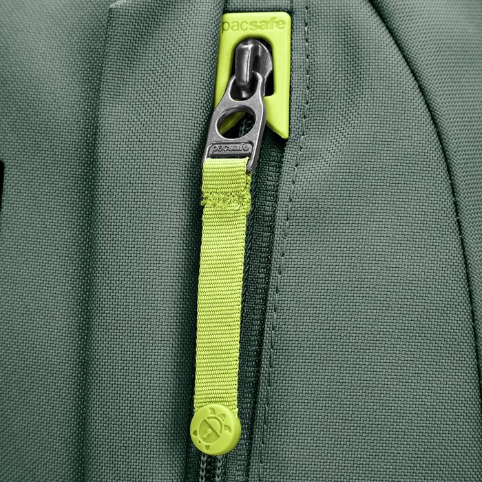 Протиугінний рюкзак Pacsafe Go 25L унісекс, чорний (Jet Black), захисний міський рюкзак