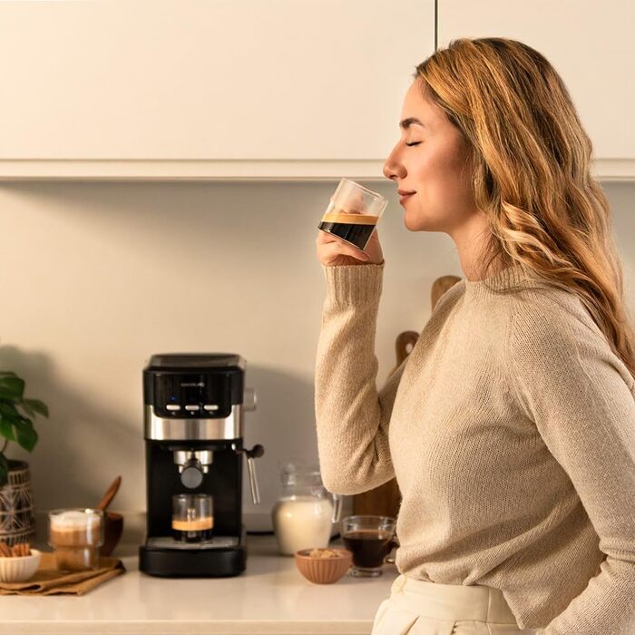 Еспресо-машина Cecotec Compact Power Espresso 20 Retro Green - 1100 Вт, 20 бар, Thermoblock, капучинатор, 1.25 л