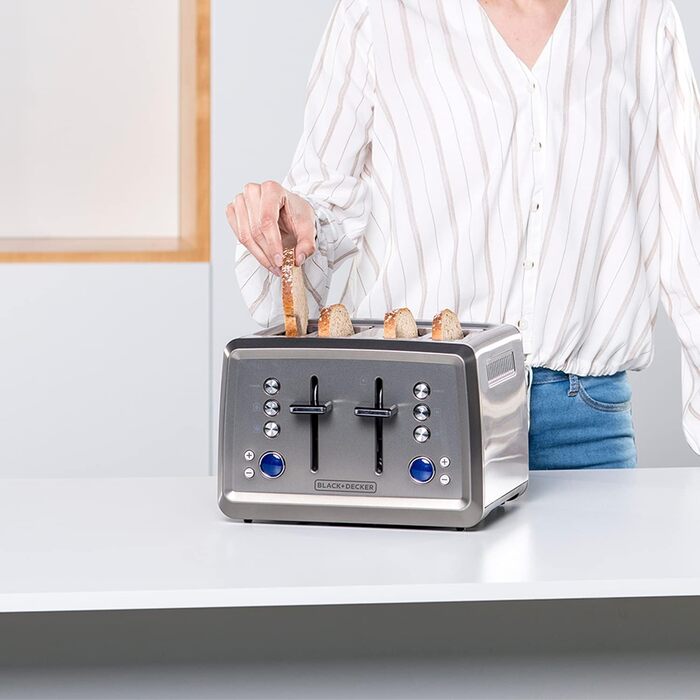 Тостер BLACK+DECKER BXTO1960E 1960Вт, 4 слоти, 6 режимів, цифрове налаштування, підігрів і розморожування, автоматичне центрування, підігрівач для булочок