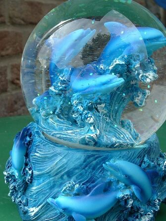 Велика снігова куля з дельфіном Geschenkestadl, декор
