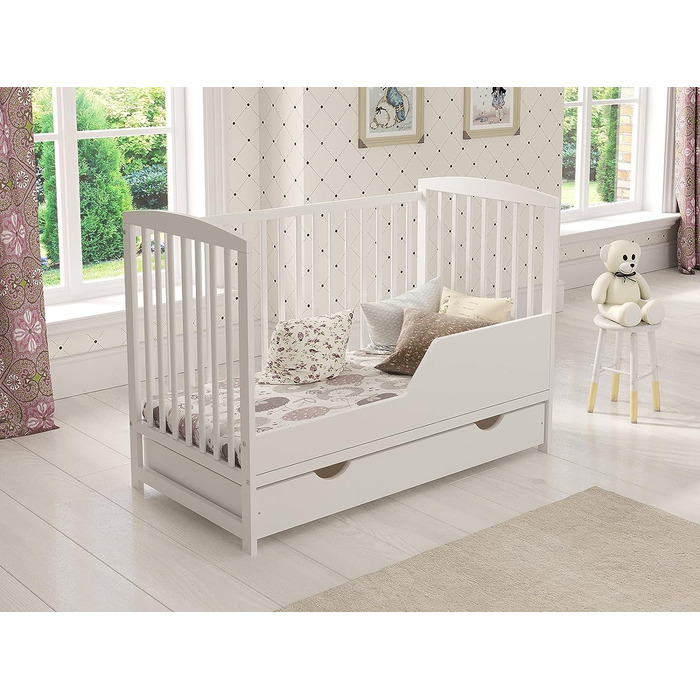 Дитяче ліжечко Love For Sleep 120x60 см з шухлядою, матрацом, дерев'яним бортиком та захисним чохлом, біле