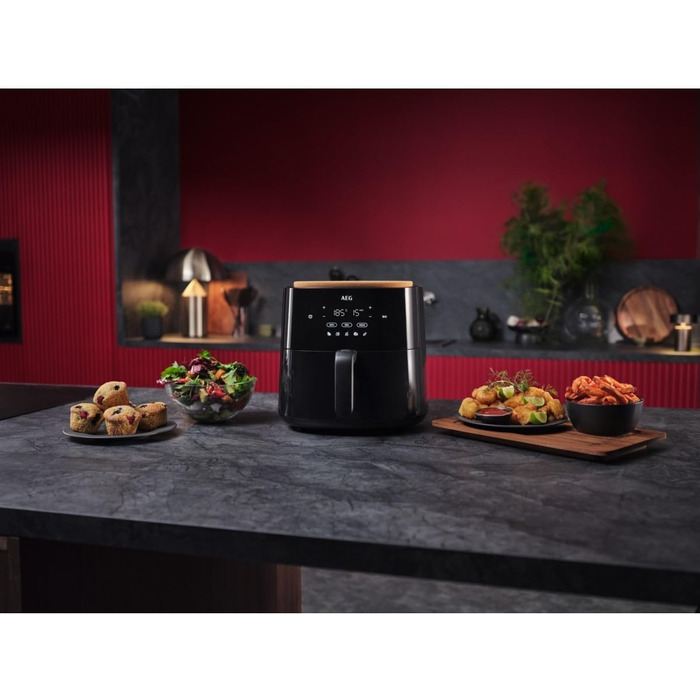 Аерофритюрниця AEG Serie 7000 AAF7B чорна, 6.8 л