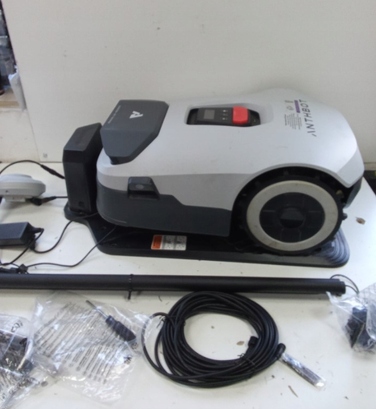 Робот-газонокосарка ANTHBOT GENIE 600