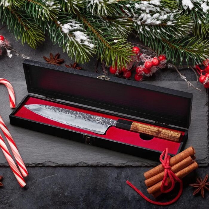 Японський ніж MITSUMOTO SAKARI Gyuto 22 см, ручка з рожевого дерева, сталь з високим вмістом вуглецю, в подарунковій коробці