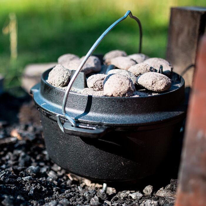 Чавунний казанок BBQ-Toro Dutch Oven Premium Serie 9,0 л (DO9P) без ніжок, підготовлений до використання (preseasoned) з кришкою