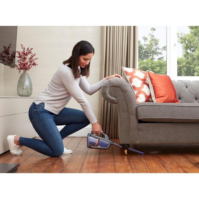 Акумуляторний ручний пилосос BLACK+DECKER 18В 36Вт Dustbuster з технологією smarttech, циклонною системою, висувною щілинною насадкою, щіткою для шерсті тварин, настінною зарядною станцією, титан/срібло/фіолетовий